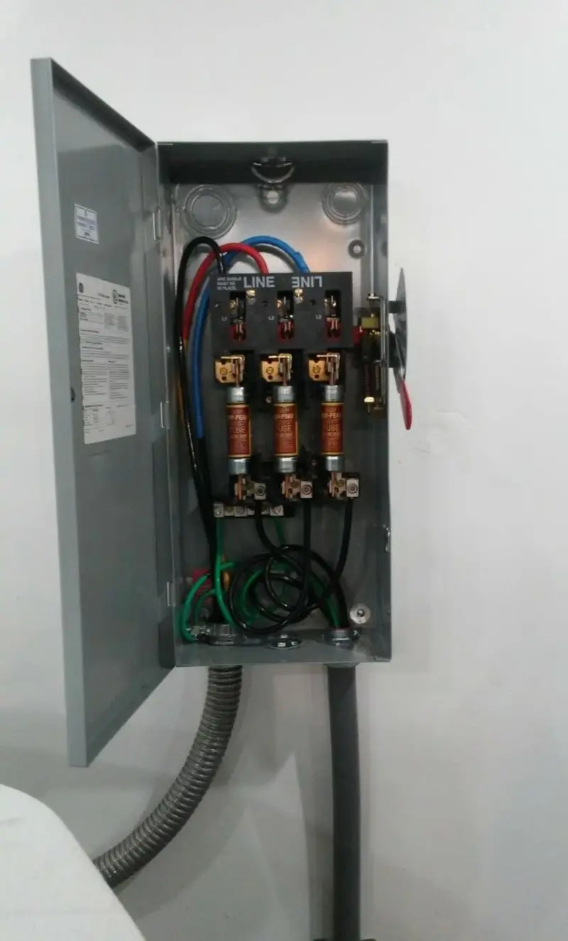 Three-phase disconnect switch installed for Electrical Wiring & Rewiring in Winterset